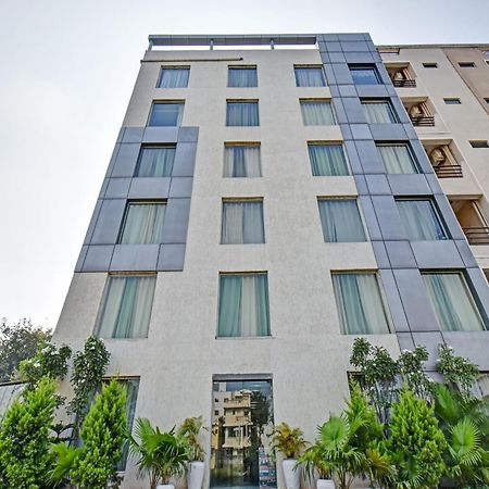 Townhouse Classio Suites Shirdi Bagian luar foto