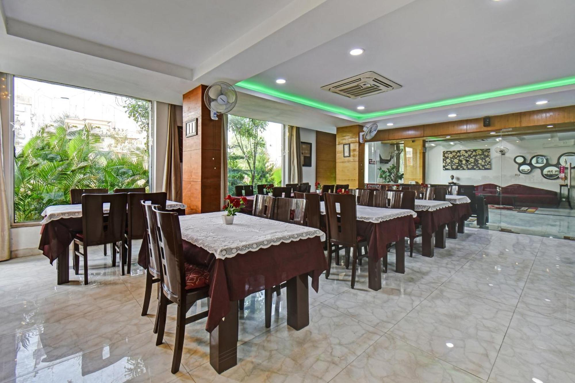 Townhouse Classio Suites Shirdi Bagian luar foto