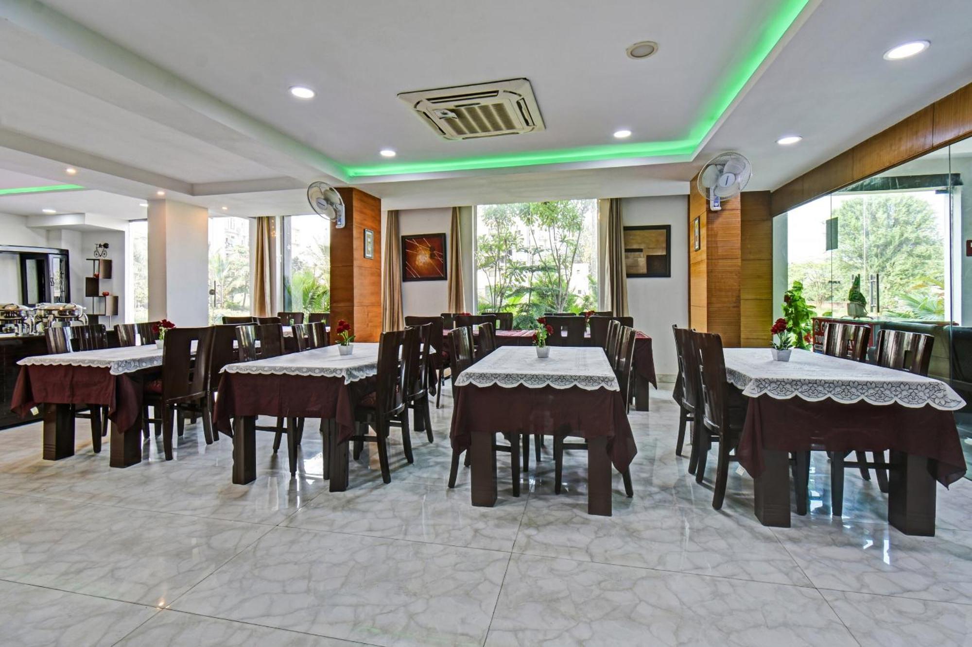 Townhouse Classio Suites Shirdi Bagian luar foto