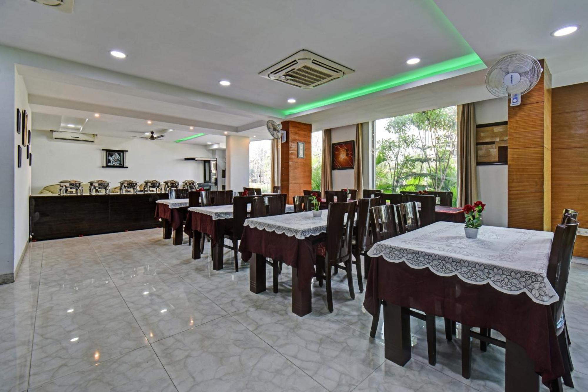 Townhouse Classio Suites Shirdi Bagian luar foto